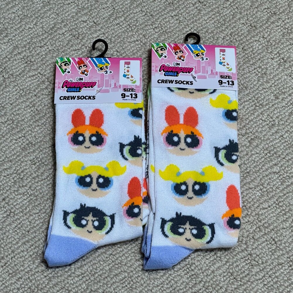 2 Powerpuff Girls New Novelty Crew Socks Size 6-12/13 - Men's/Women's -